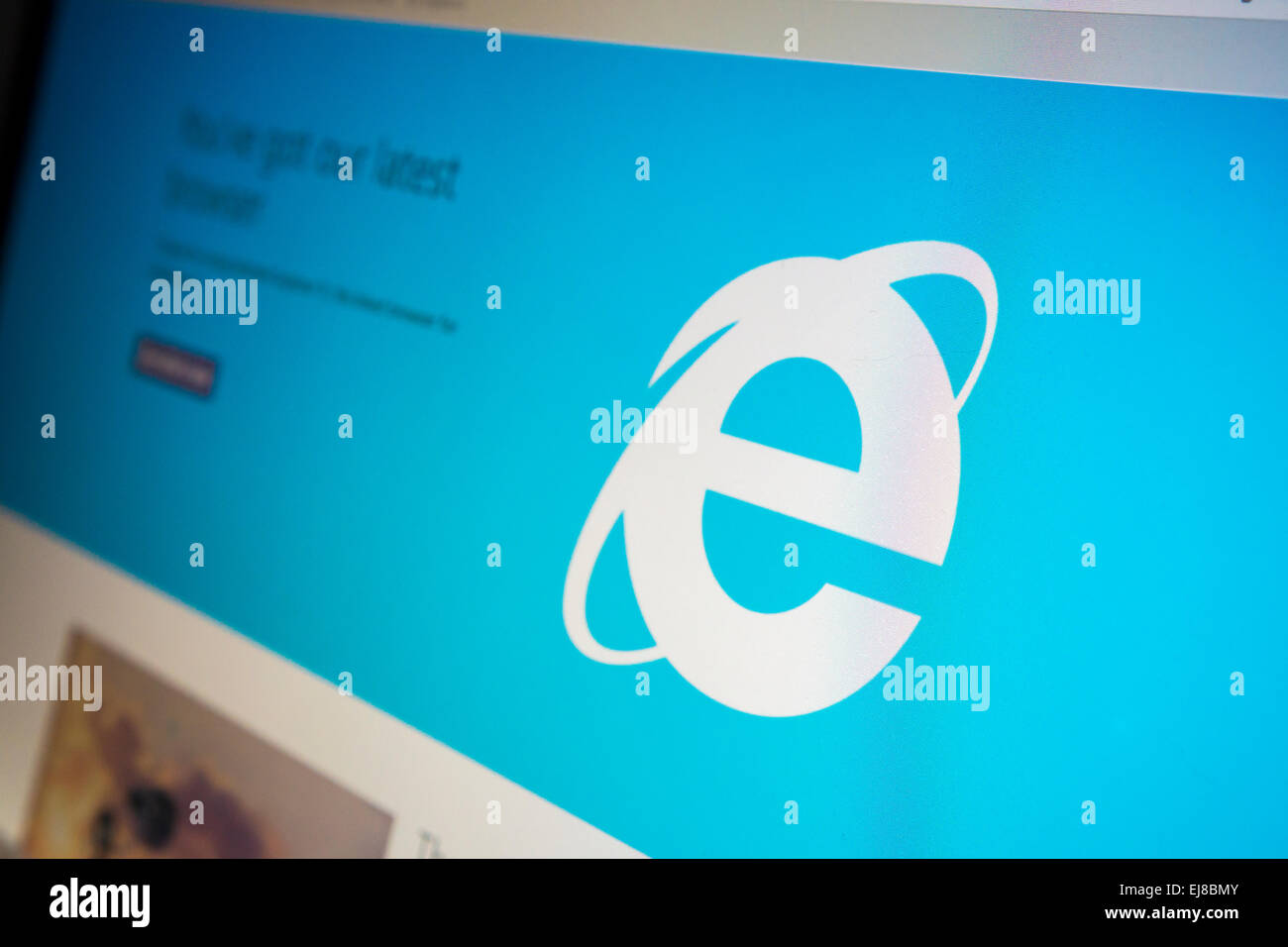 Internet Explorer è visto sul sito Web di Microsoft in Windows 7 su Mercoledì, 18 marzo, 2015. Microsoft ha annunciato di voler procedere alla rottamazione del venerabile browser web e la sua sostituzione con un browser nome in codice 'Progetto Spartan' che verrà eseguito su tutti i vostri dispositivi compresi i mobili. Internet Explorer solo i comandi del 30 percento del mercato del browser. (© Richard B. Levine) Foto Stock