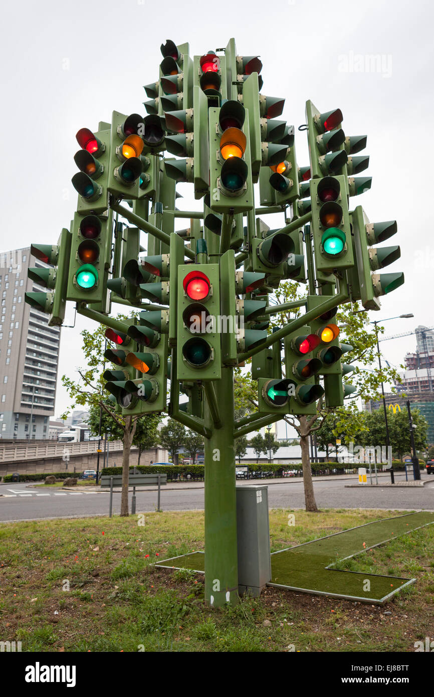 Il Semaforo tree è stata creata da scultore francese Pierre Vivant in seguito ad un concorso. Foto Stock