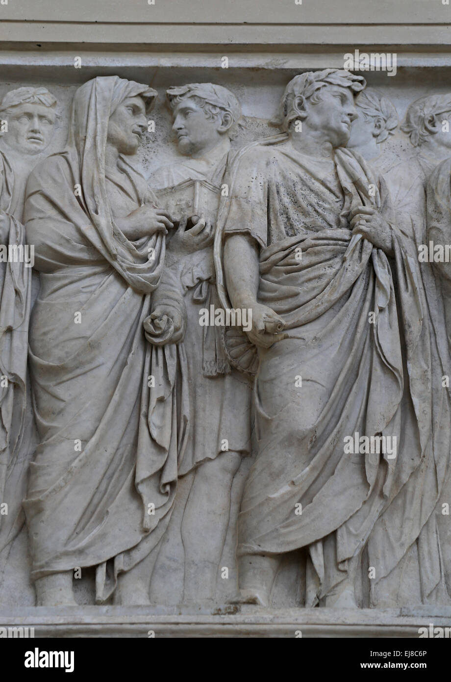 L'Italia. Roma. Ara Pacis Augustae. Altare dedicato a pax. 13-9 BC. Processionale fregio. Foto Stock