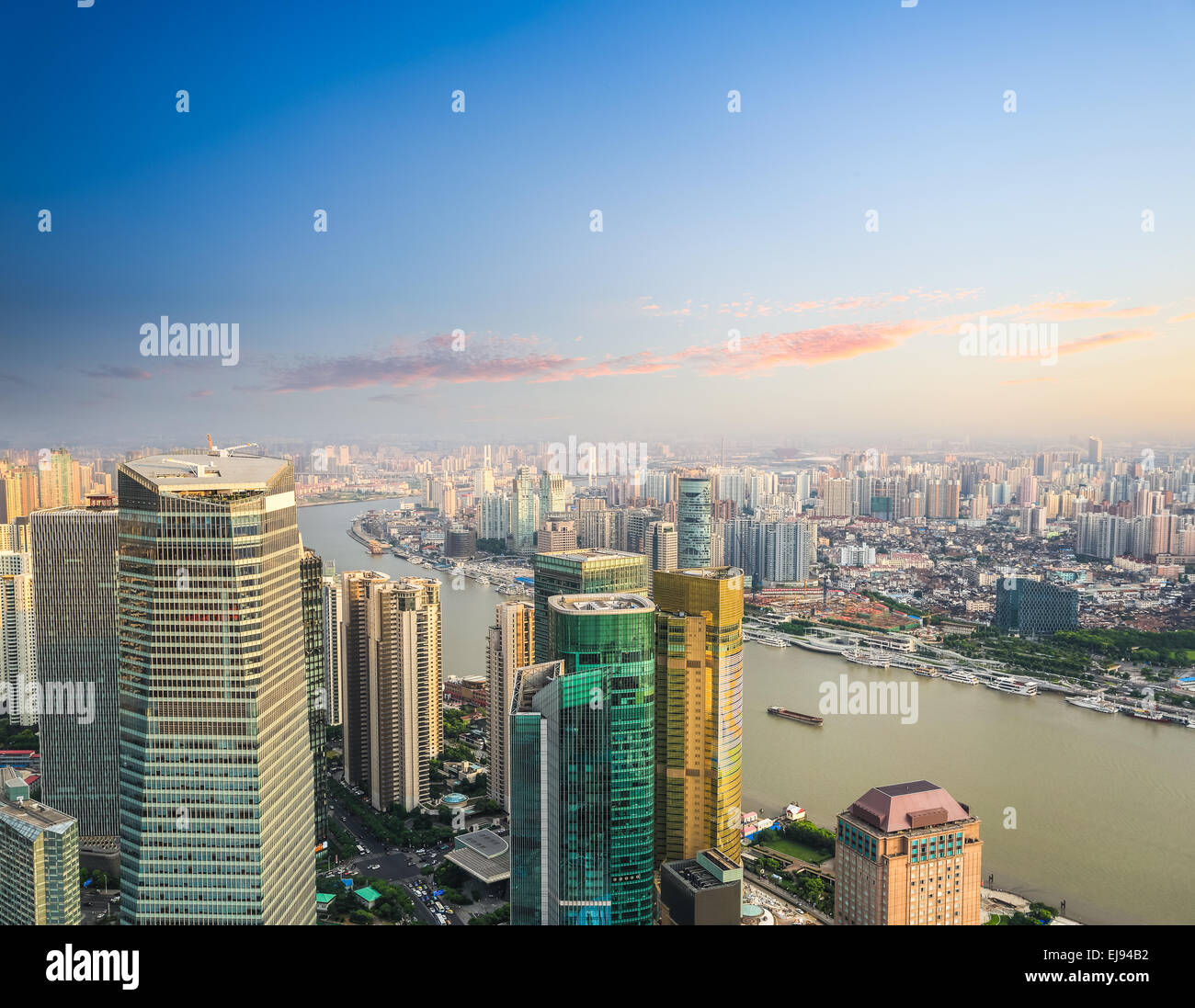 Moderni edifici per uffici vista aerea di Shanghai Foto Stock