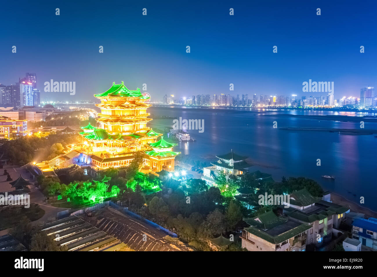 Scena notturna del padiglione tengwang di Nanchang Foto Stock