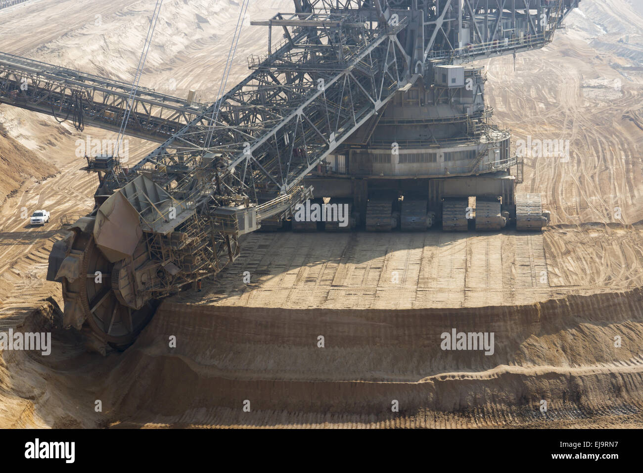 Brown coal mining Hambach, Germania Foto Stock