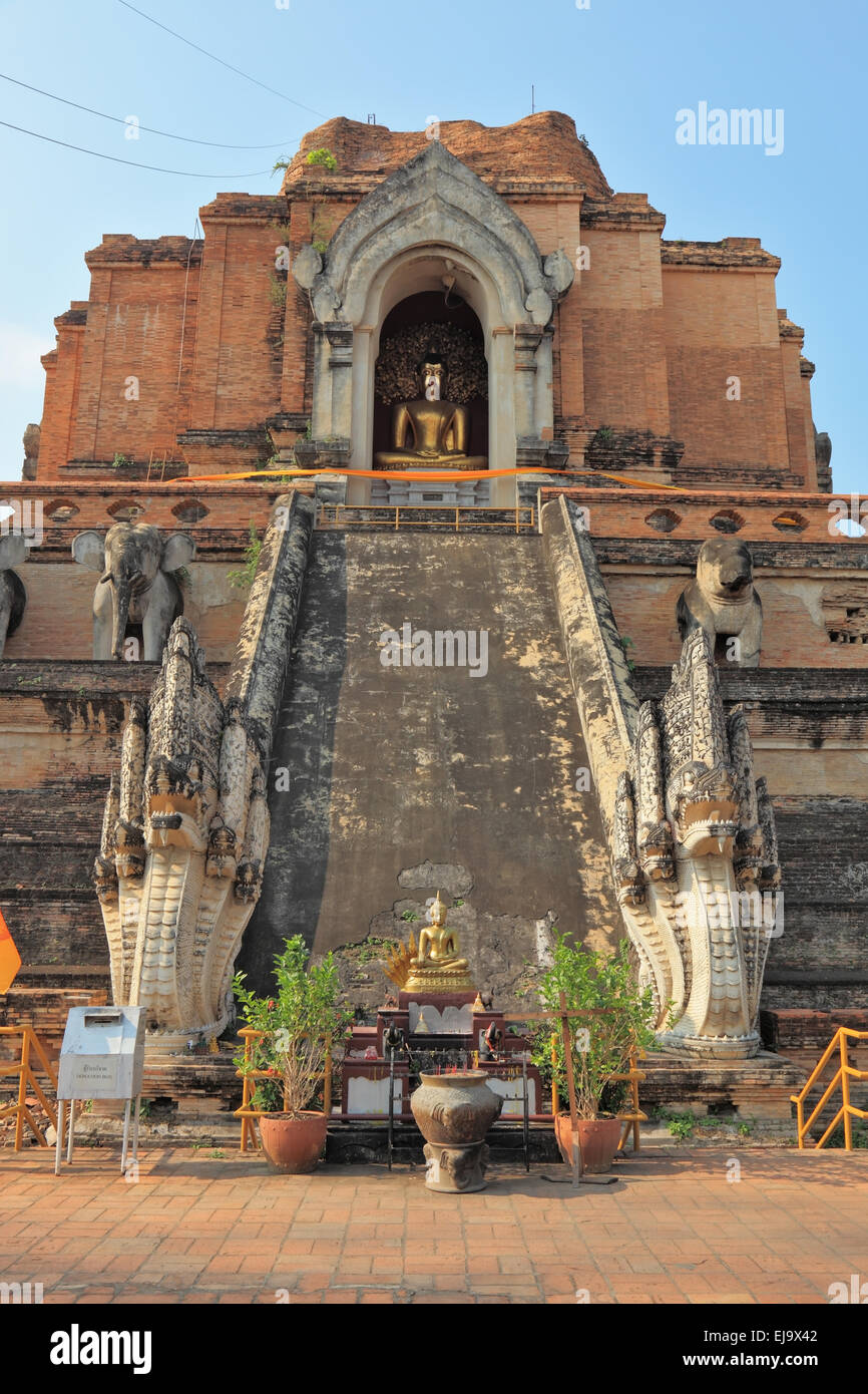 Il grande Buddha d'oro. Foto Stock