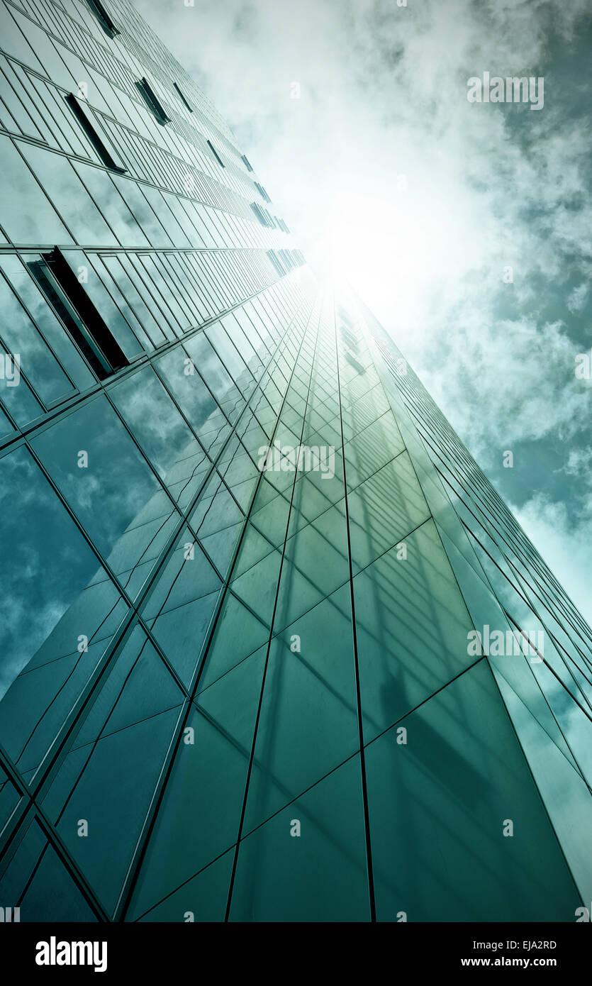 In vetro e acciaio edificio per uffici Foto Stock