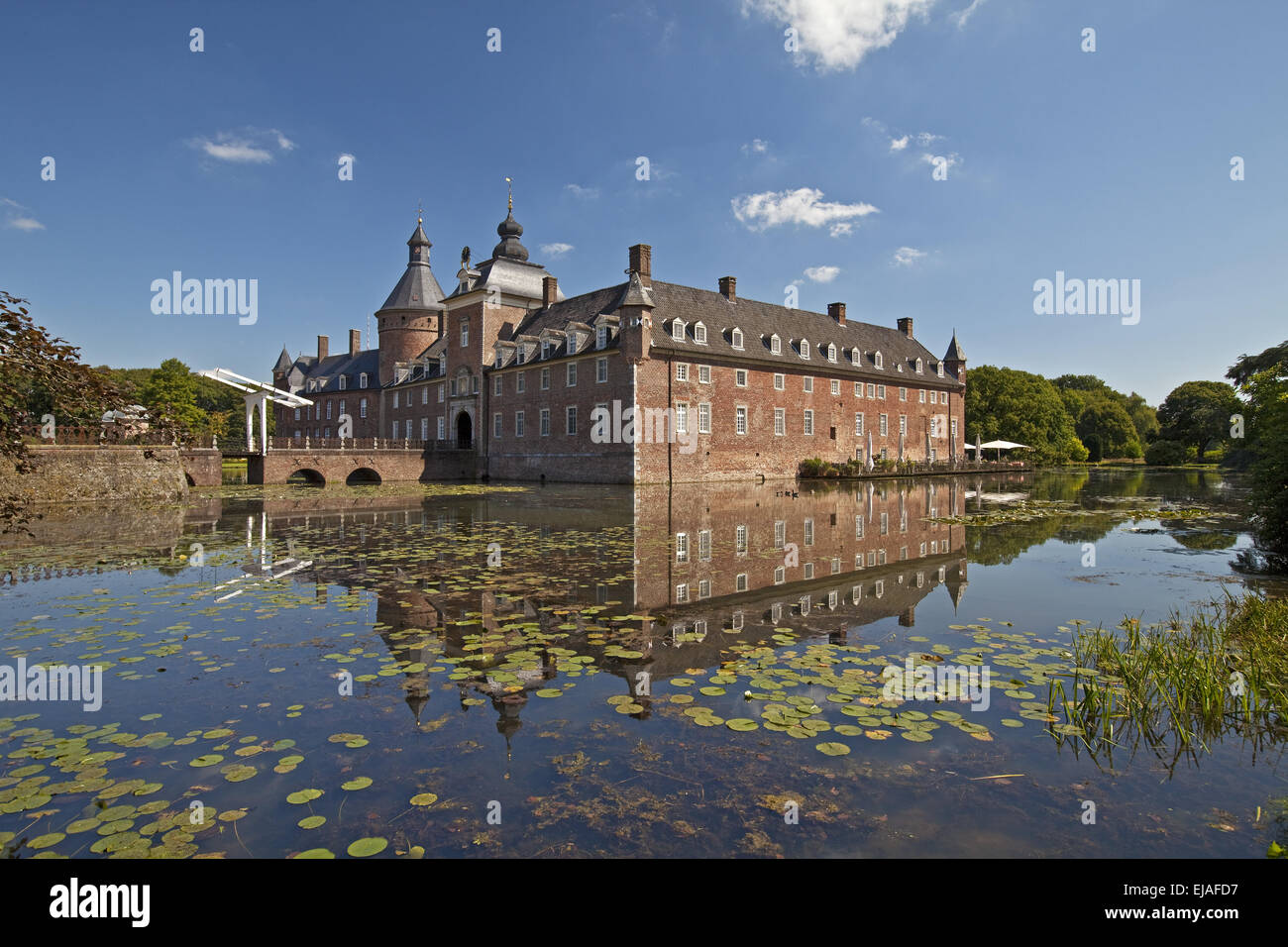 Burg castello con fossato di Anholt, Isselburg, Germania Foto Stock