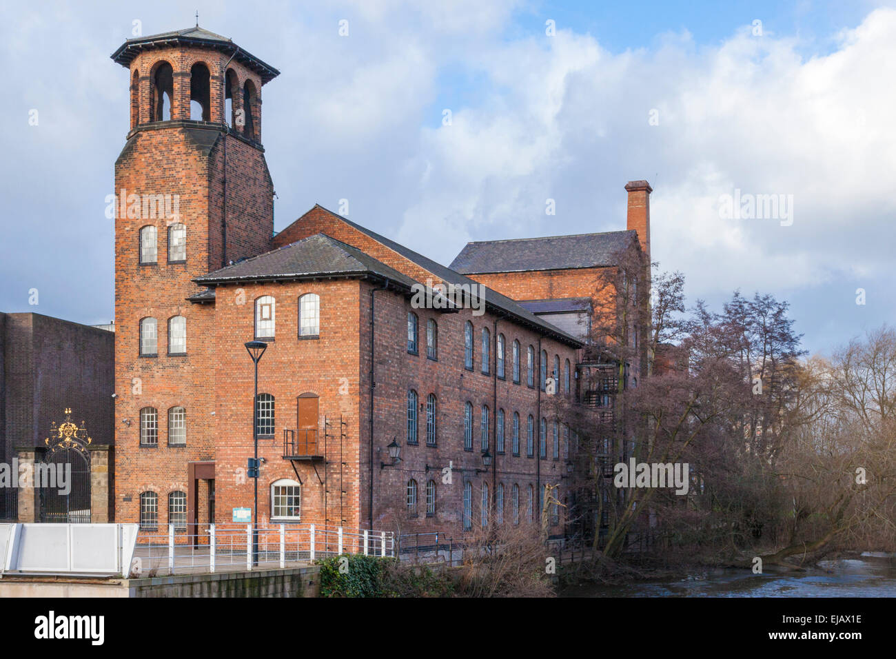 Derby Silk Mill, Derby, England, Regno Unito, precedentemente noto come Derby Industrial Museum. Essa è parte del mulini della valle del Derwent Sito Patrimonio Mondiale Foto Stock