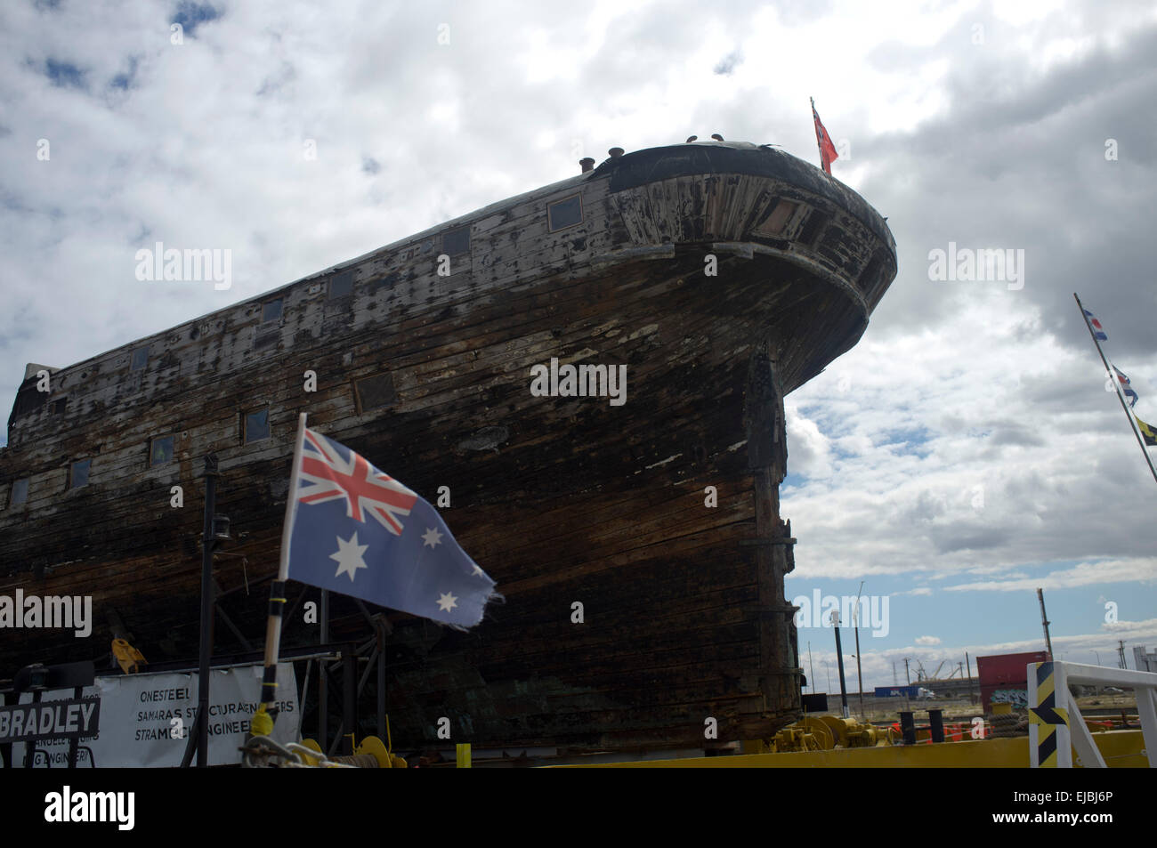 Adelaide Australia. Il 24 marzo 2015. Città di Adelaide costruito in Sunderland Regno Unito nel 1864 è uno dei due sopravvissuti clipper composito navi lungo con il Cutty Sark che è in fase di ripristino nel bacino di carenaggio in Adelaide. Città di Adelaide fornito servizio passeggeri tra il Regno Unito e Australia del Sud ed è chiamato dopo la città di Adelaide Foto Stock