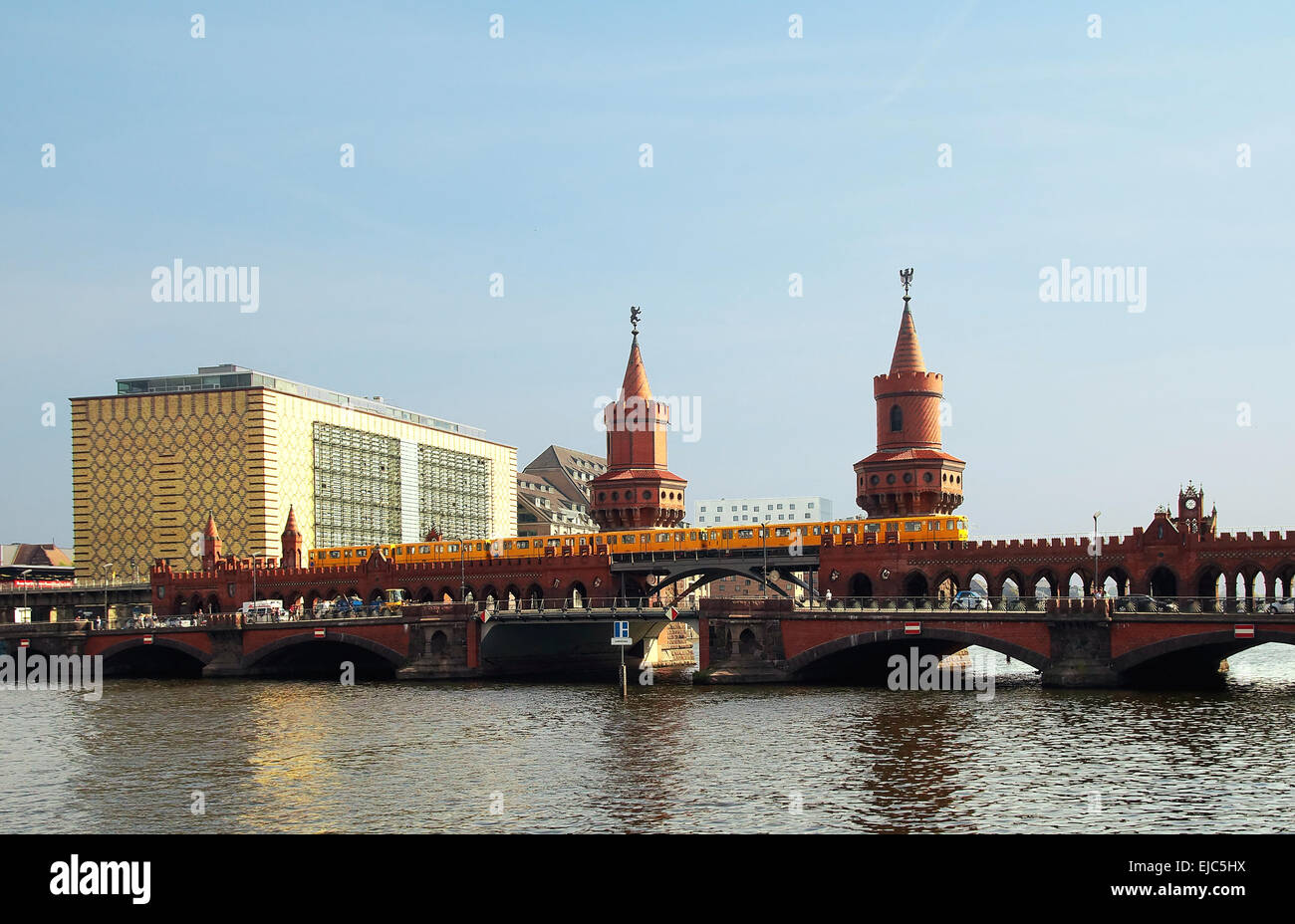 Oberbaum-Bridge Berlino Germania Foto Stock