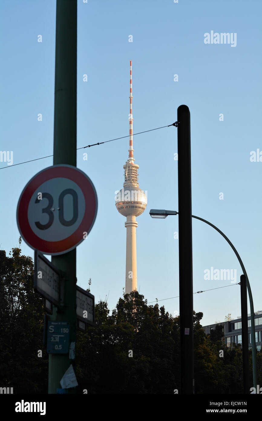 La torre della televisione di Berlino Foto Stock