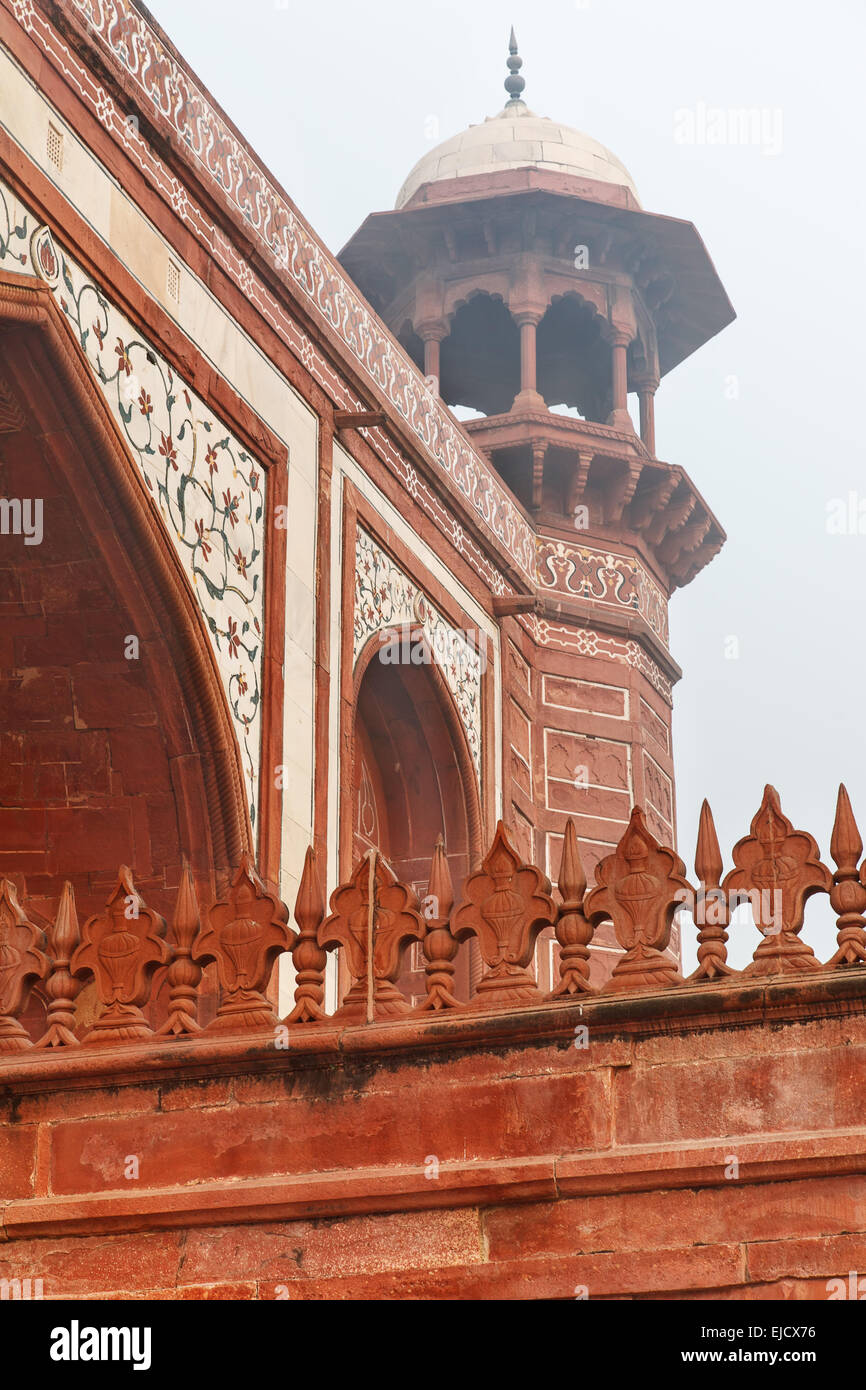 Porta Grande o Darwaza-ho rauza in Agra Foto Stock