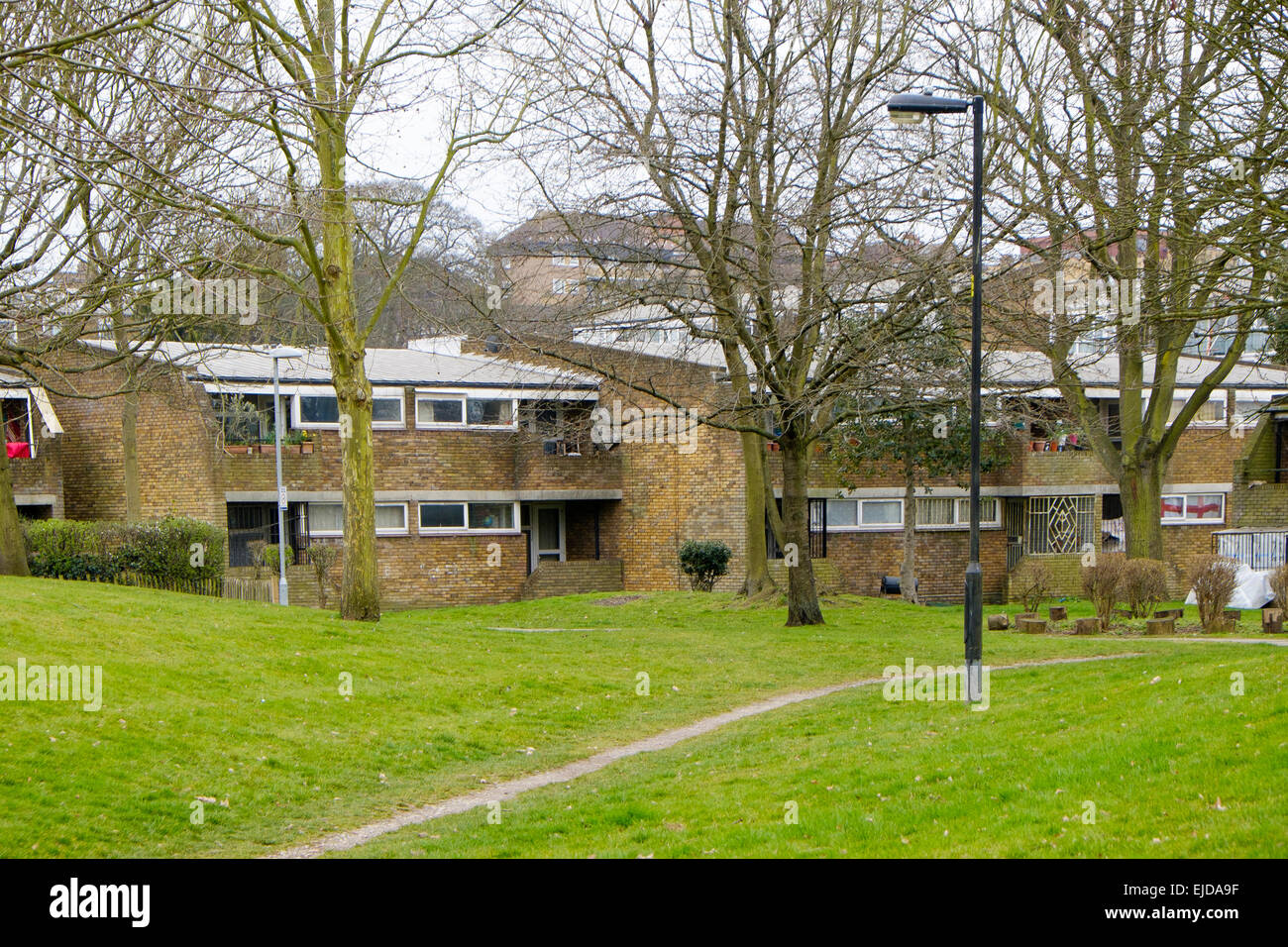 Giardini Cressingham alloggiamento estate in Tulse Hill sulla frangia di Brockwell Park, piani di riconversione sono opposti da residenti Foto Stock