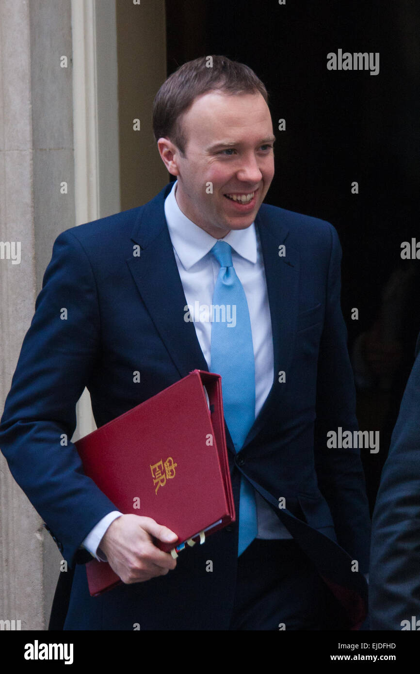 Londra, Regno Unito. Il 24 marzo 2015. Membri del gabinetto si riuniscono a Downing Street per il loro incontro settimanale. Nella foto: Matthew Hancock, Ministro di Stato per l'Energia, Ministro di Stato per Business e Enterprise. Credito: Paolo Davey/Alamy Live News Foto Stock