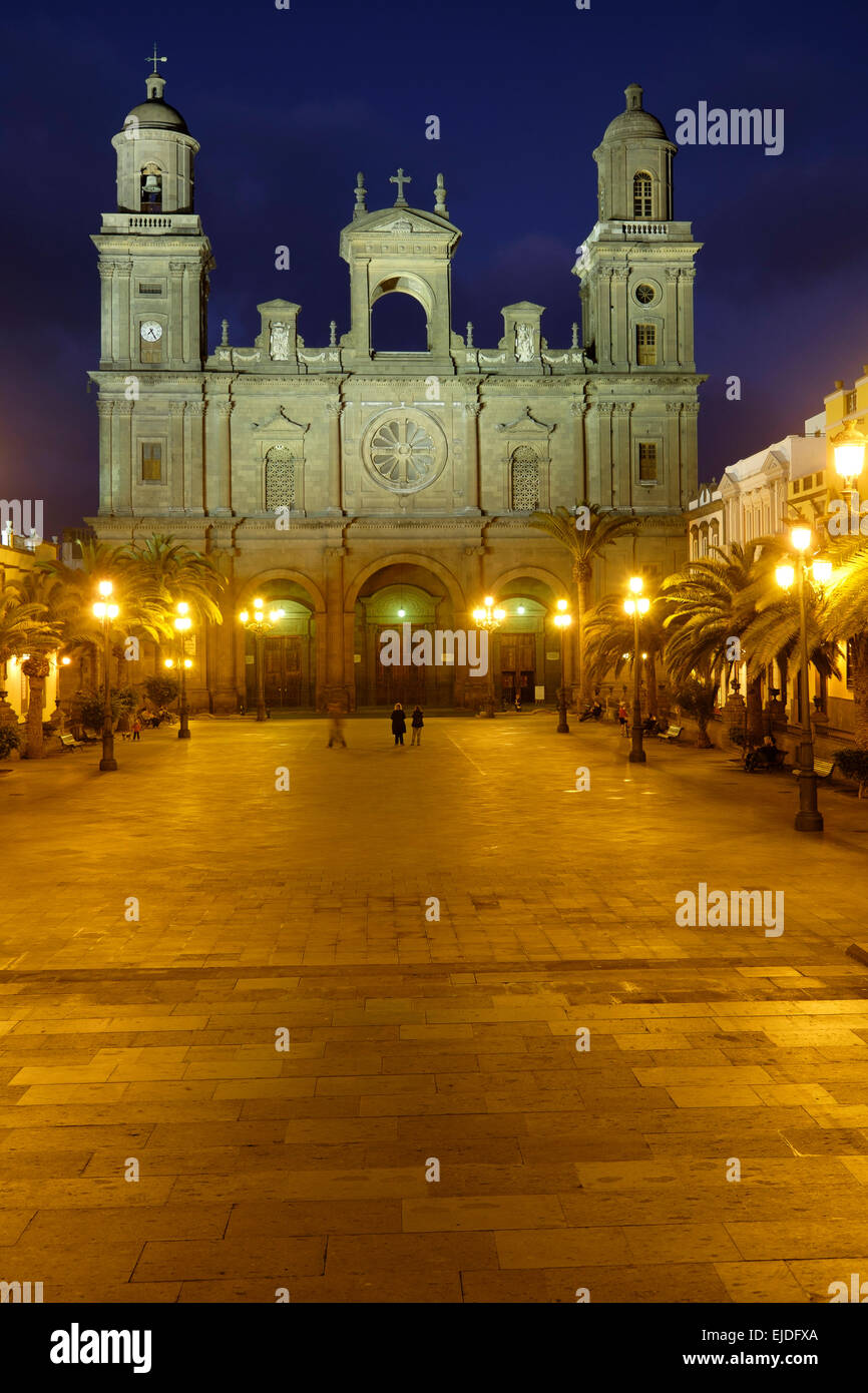 La Cattedrale di Santa Ana di notte, La Vegueta, Las Palmas de Gran Canaria, Spagna Foto Stock