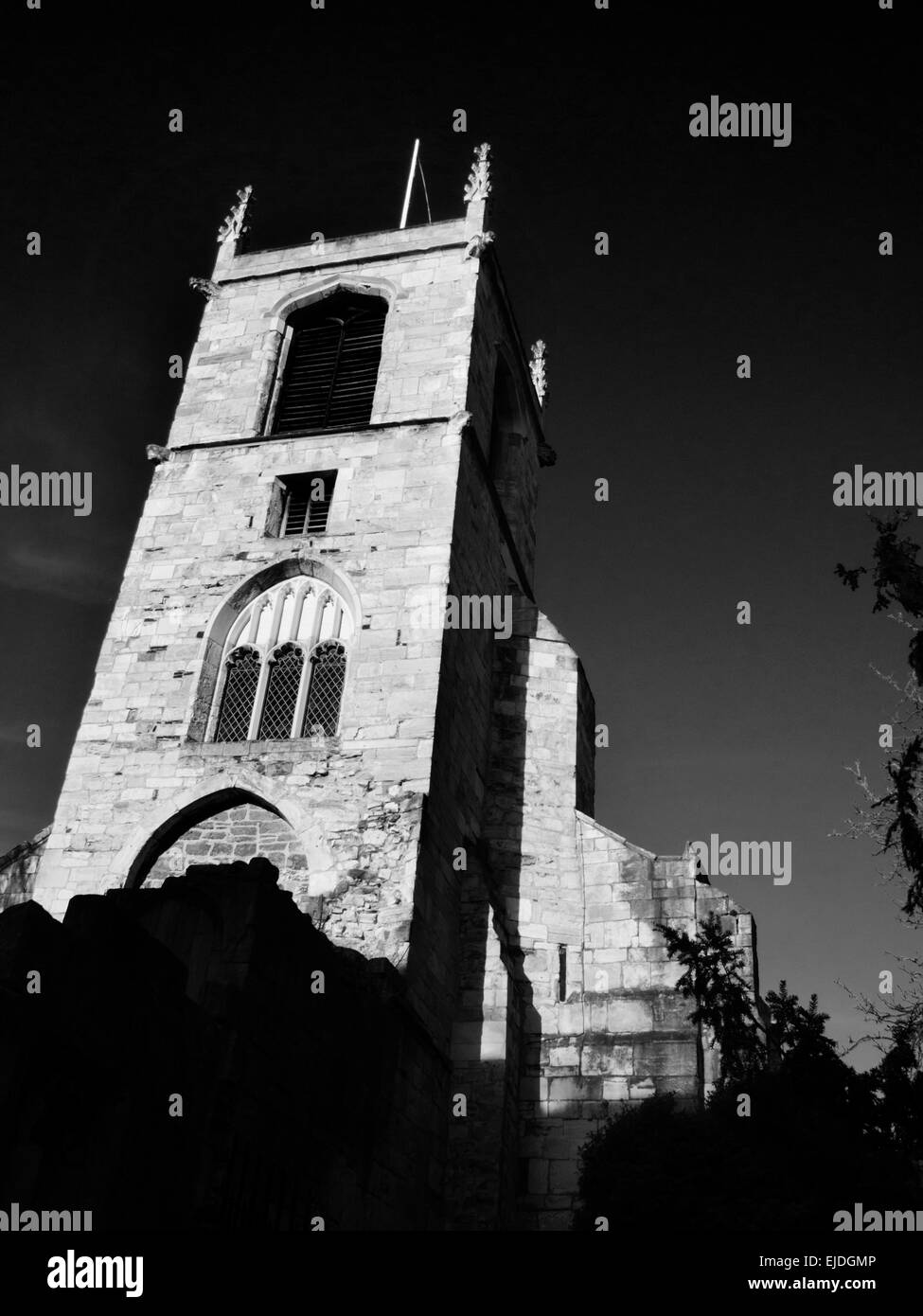 St Olaves Chiesa torre dal Museo Giardini York North Yorkshire, Inghilterra Foto Stock