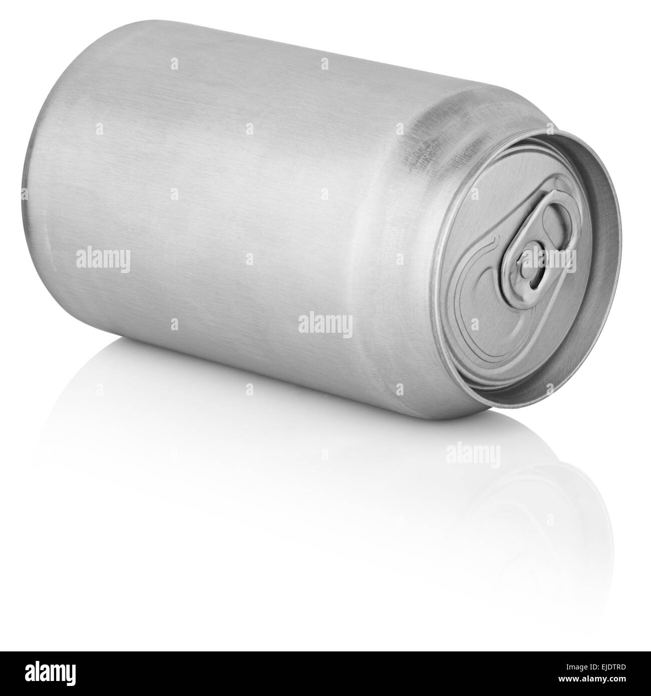 330 ml di alluminio è isolato su sfondo bianco con tracciato di ritaglio Foto Stock