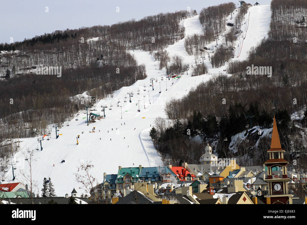 Mont-Tremblant ski resort in Québec, Canada. Foto Stock