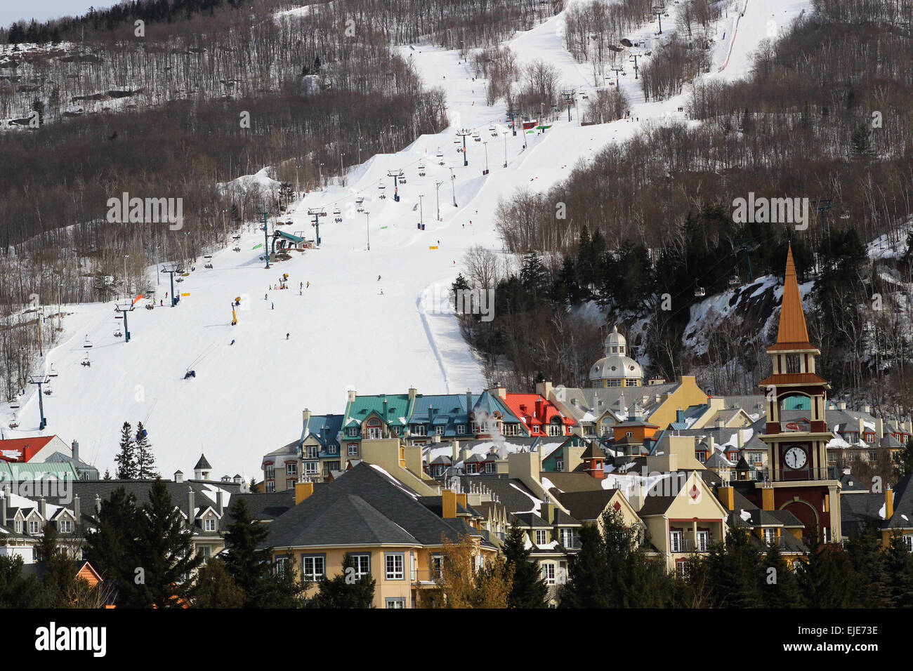 Mont-Tremblant ski resort in Québec, Canada. Foto Stock