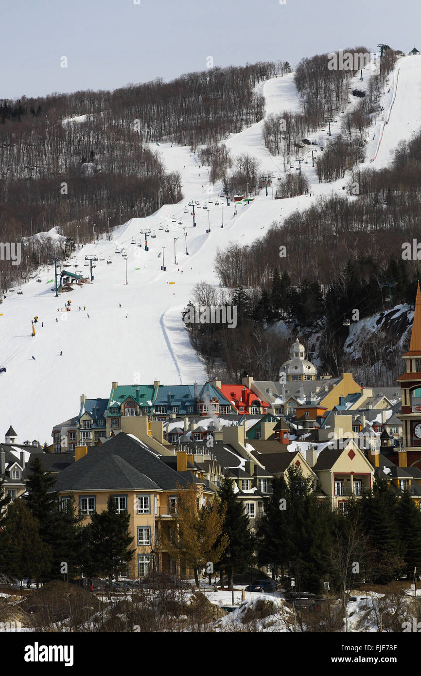 Mont-Tremblant ski resort in Québec, Canada. Foto Stock