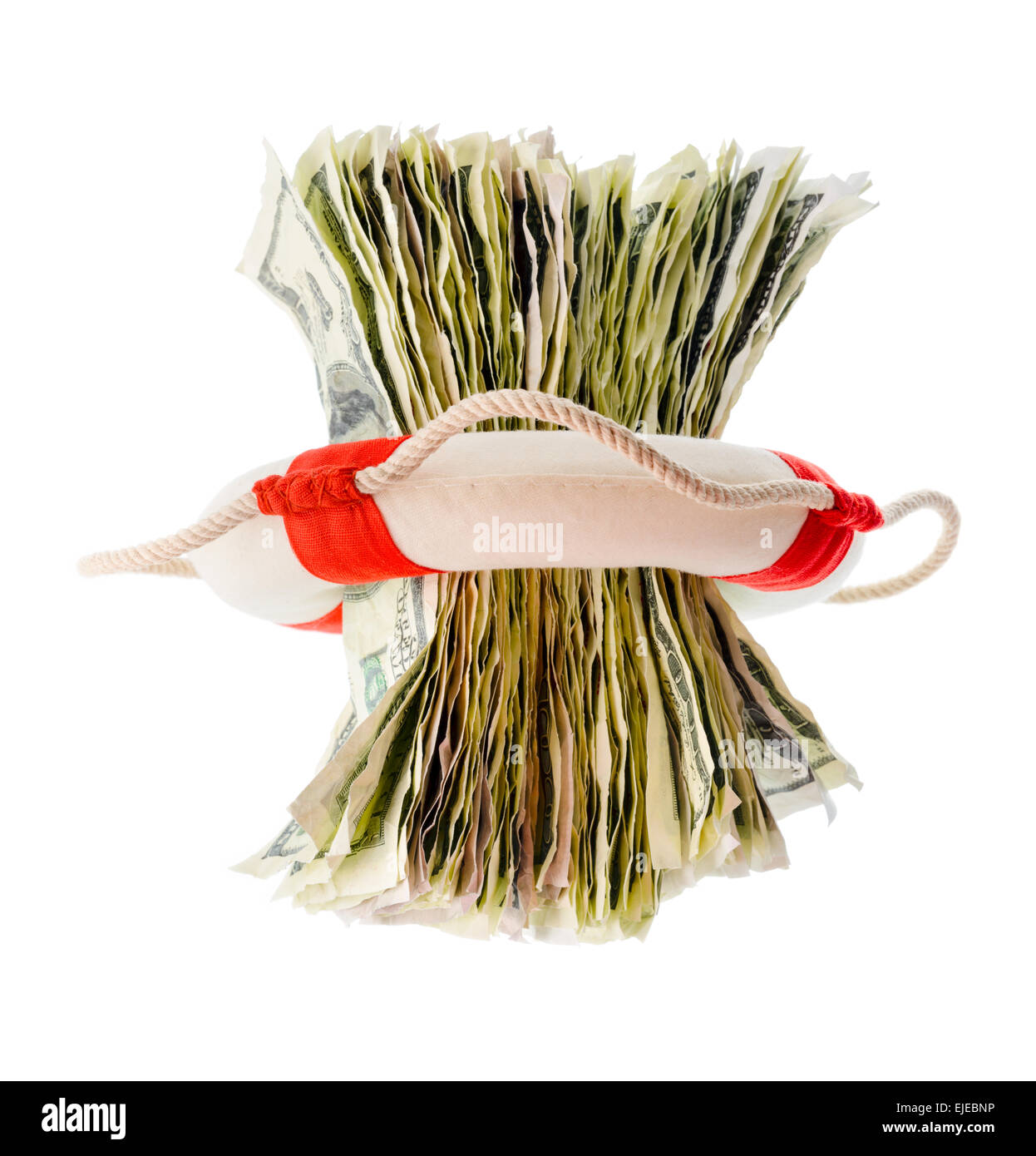 Denaro e finanze: salvataggio di dollari, pack di one-Hundred Dollar Bills all'interno di un salvagente. Isolato su sfondo bianco. Non è una vera e propria Foto Stock
