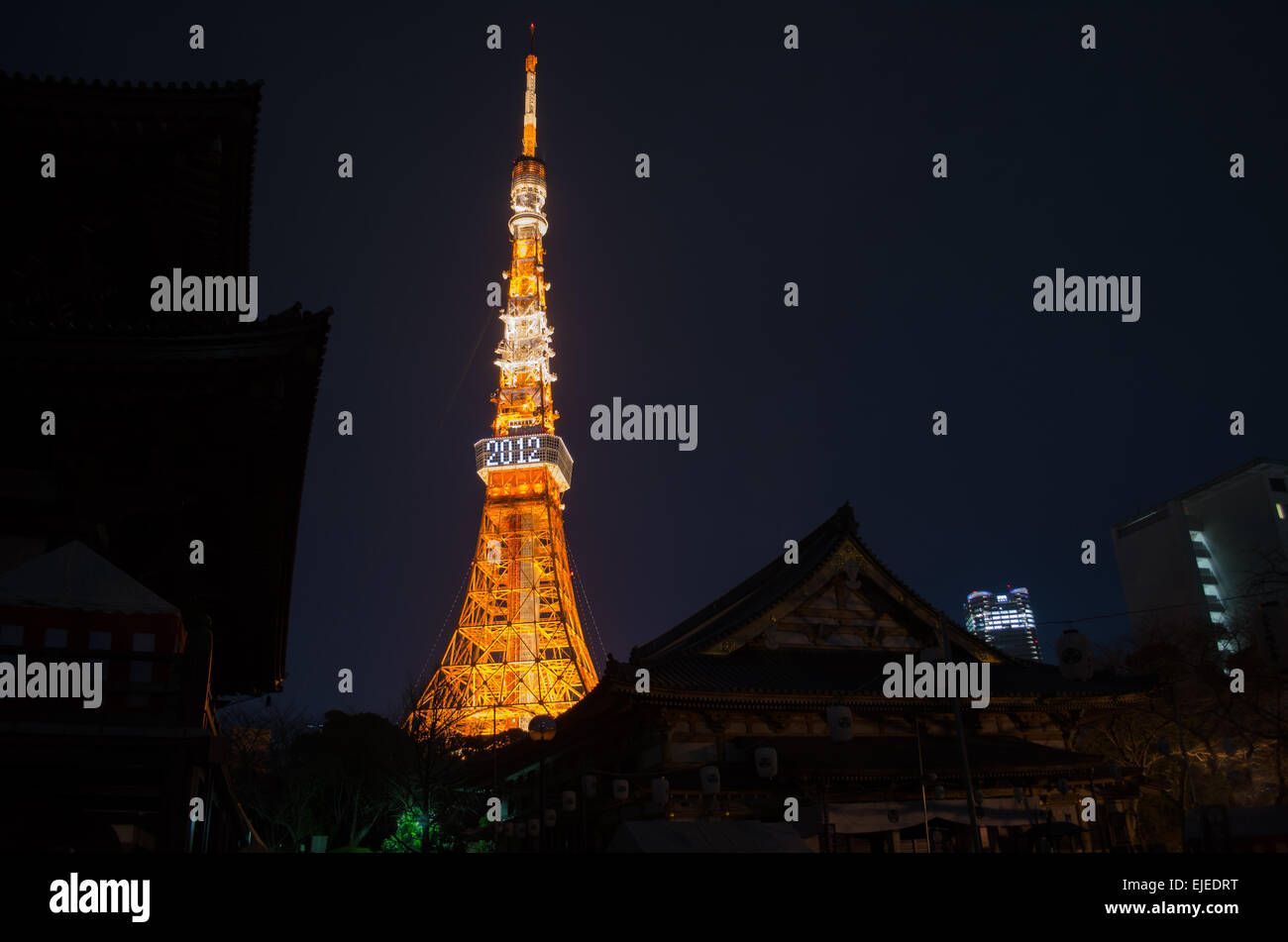 La Torre di Tokyo di notte Foto Stock