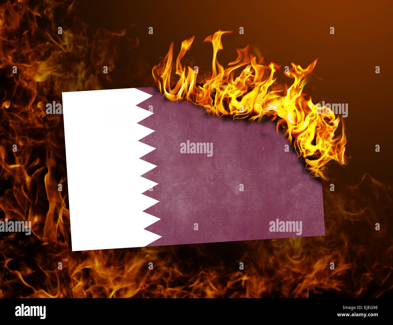 Masterizzazione di bandiera - concetto di guerra o di crisi - Qatar Foto Stock