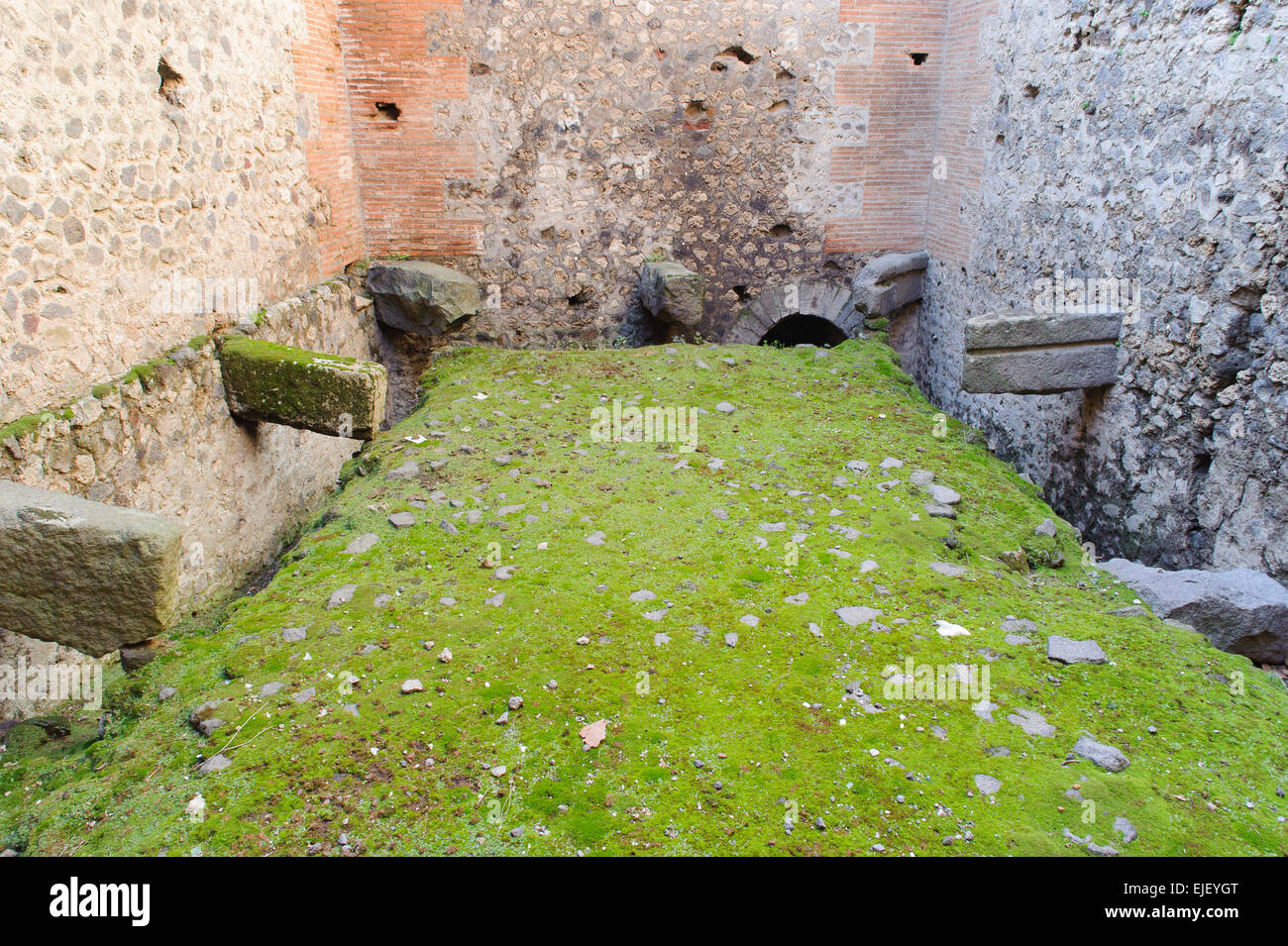 Rovinato wc a Pompei. Pompei è un rudere di antico città romana nei pressi di Napoli in Italia. Foto Stock
