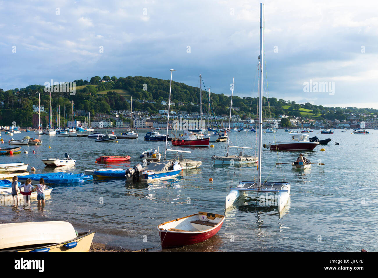 Le barche nel porto a resort costiero di Teignmouth nel South Devon, Inghilterra, Regno Unito Foto Stock