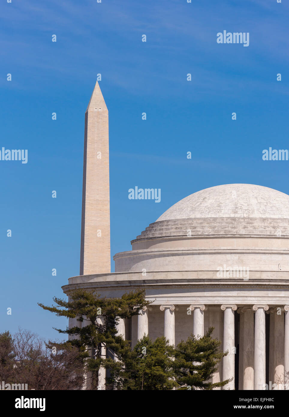 WASHINGTON, DC, Stati Uniti d'America - Jefferson Memorial e il Monumento a Washington a posteriori. Foto Stock