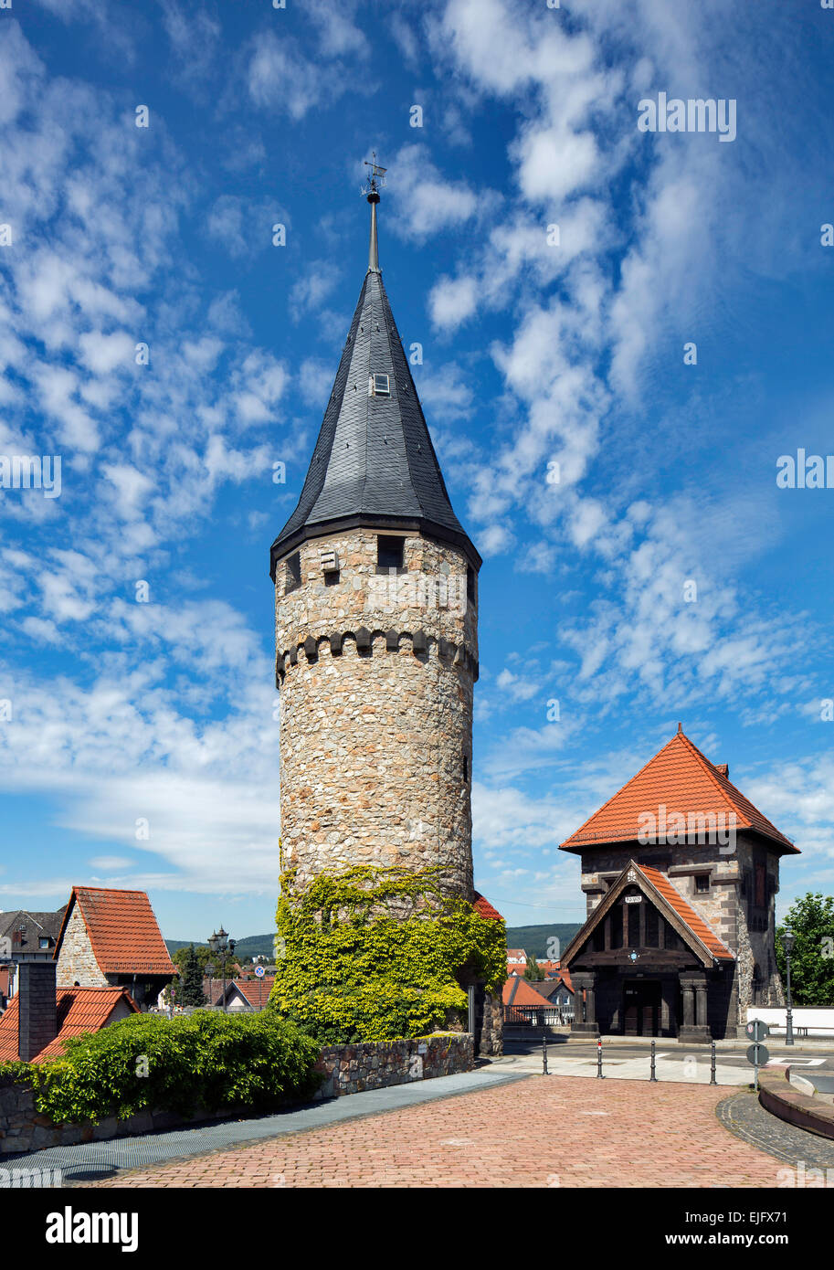 Witches Tower e Hesse, Tower bridge keeper's house, mura medievali, Bad Homburg, Main-Taunus-Kreis, Hesse, Germania Foto Stock