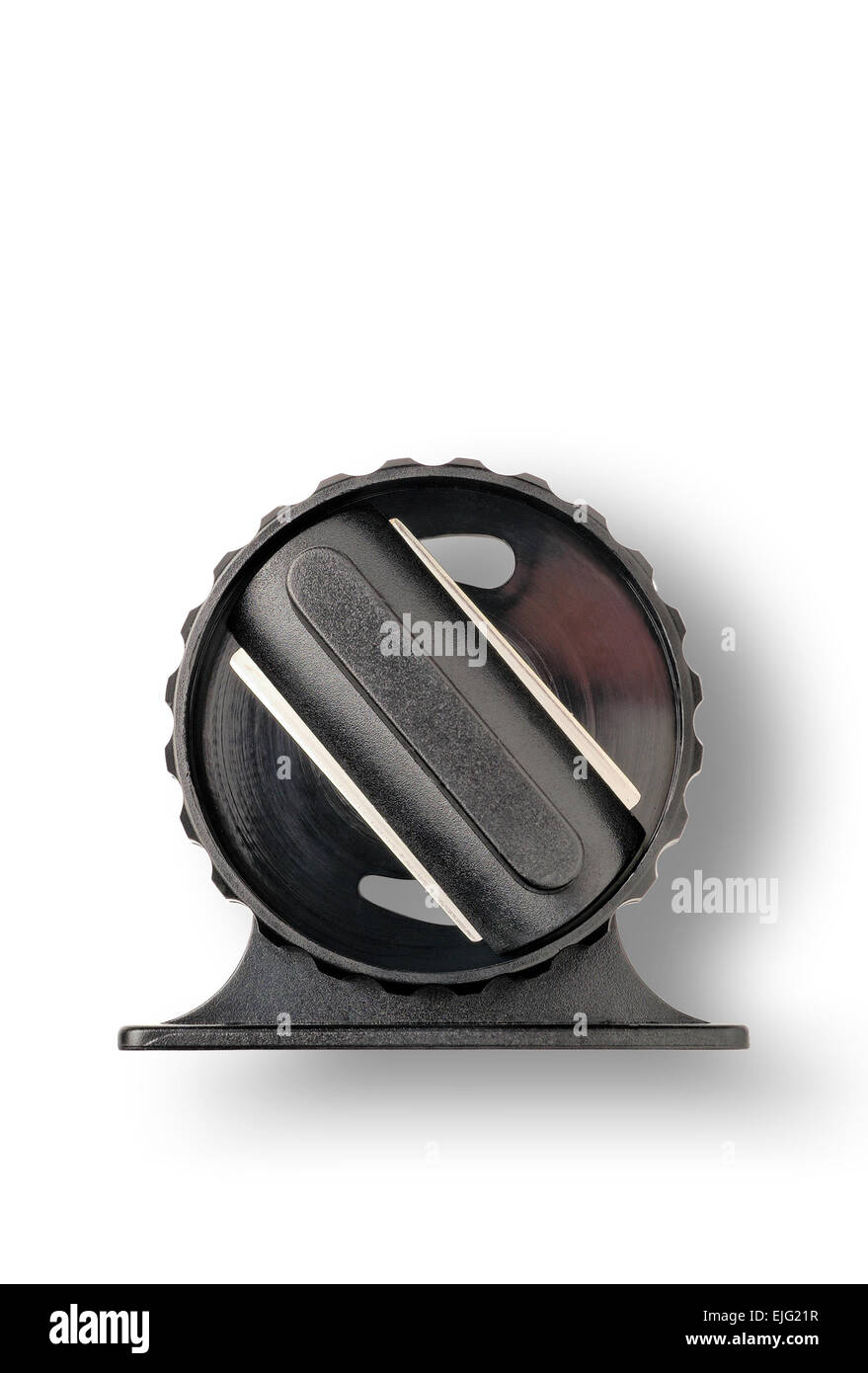 Microtomo - strumento scientifico che tagli sottili fette di qualcosa per esame al microscopio - con tracciato di ritaglio Foto Stock