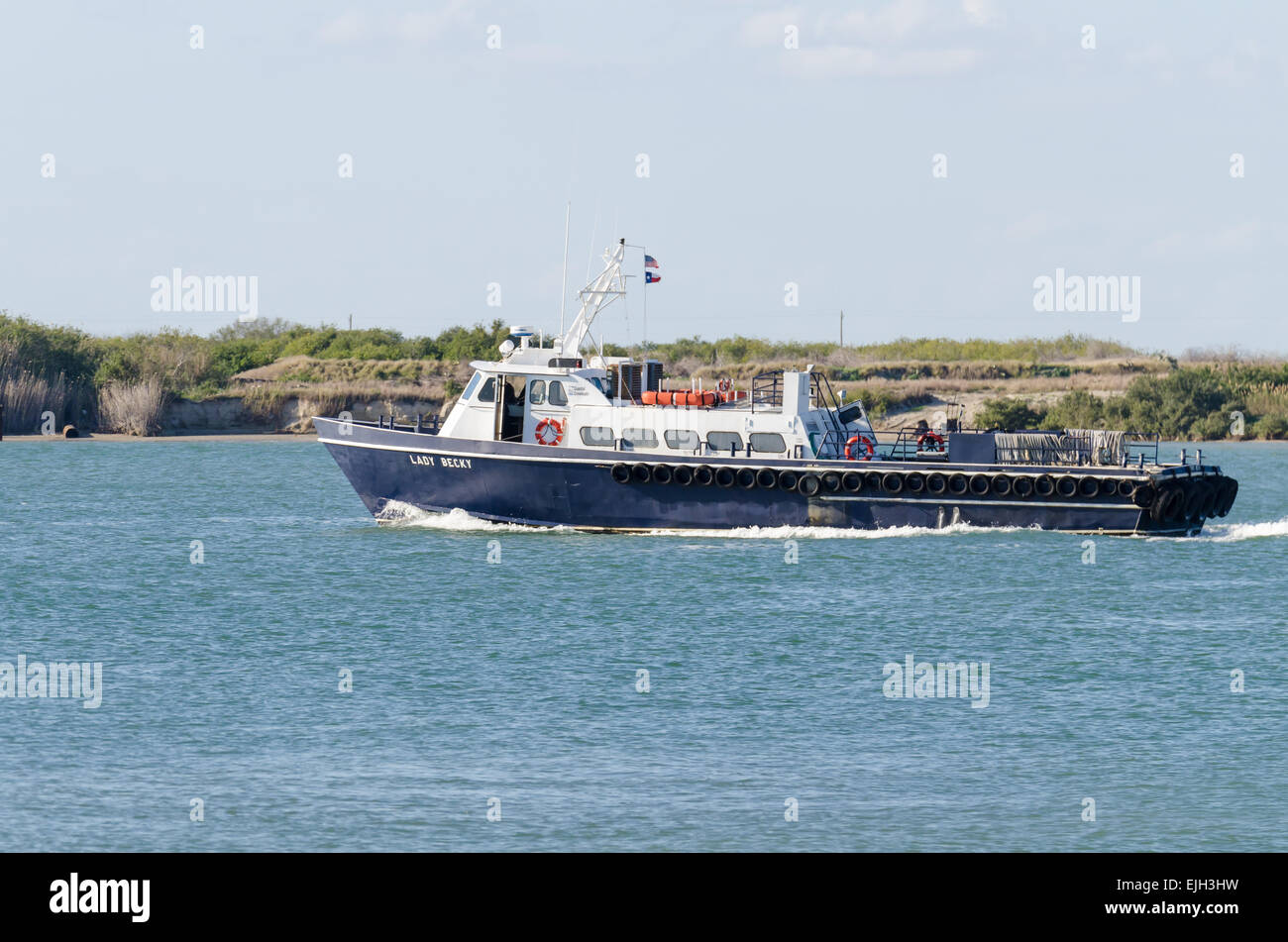 MV LADY BECKY è un 80 Ft Crewboat possedute da Crewboats costiere e utilizzati per il trasporto di fino a 30 persone e 22.000 libbre di apparecchiature Foto Stock