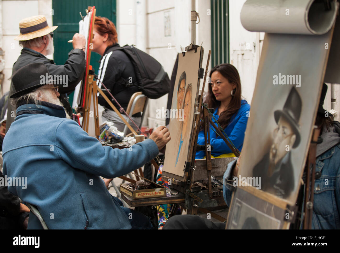 Pittore di strada nella Place du Tertre, Montmartre, Parigi, Francia Foto Stock