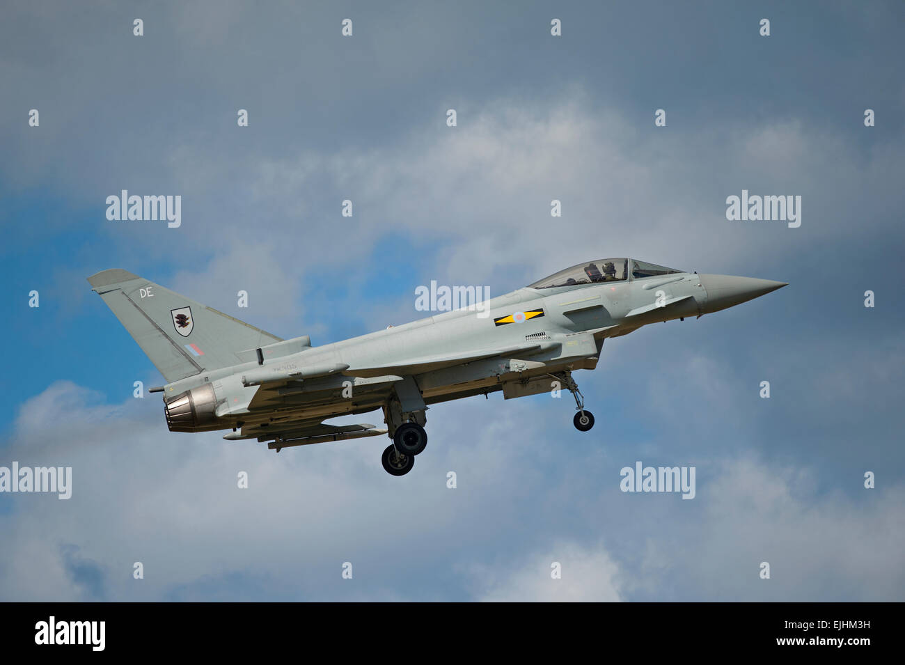 Eurofighter Typhoon ZK305 DE ritorna a RAF Lossiemouth Air Base, Morayshire. La Scozia. SCO 9669. Foto Stock