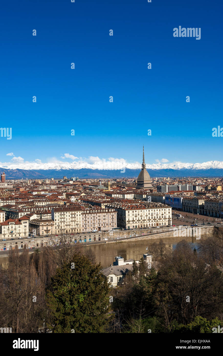 Italia Piemonte Torino veduta della città con la Mole Antonelliana e il fiume Po Foto Stock