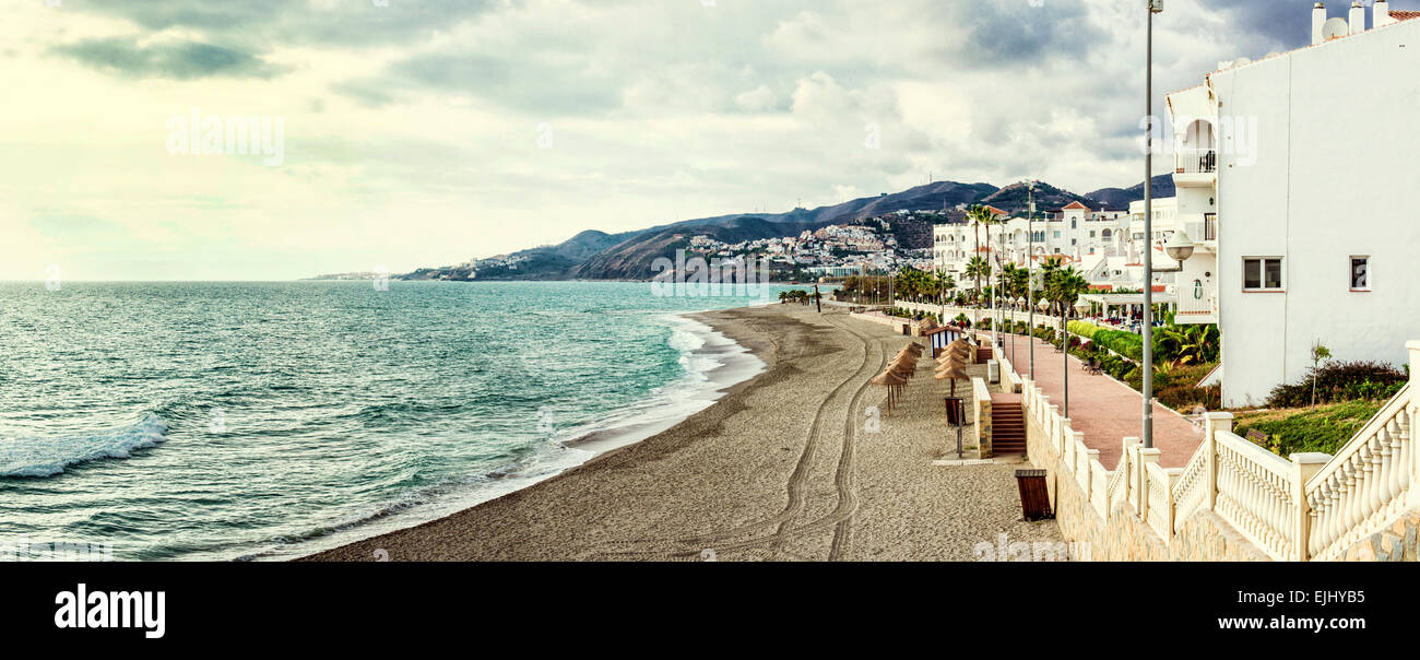 Spiaggia vuota. Nerja, Spagna Foto Stock