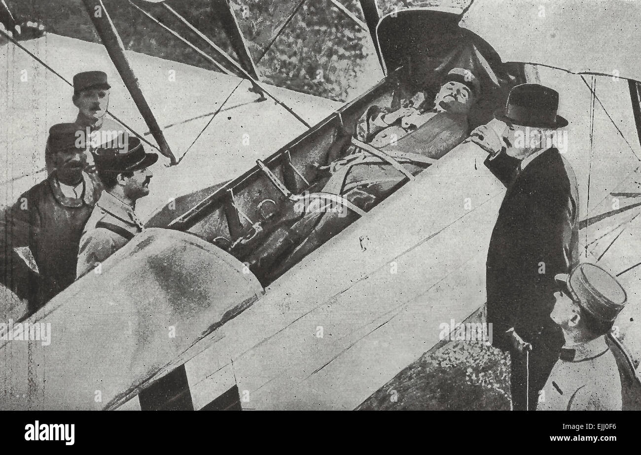Un aereo ambulanza ha salvato molte vittime disperata dove pochi minuti di tempo significa la vita o la morte - La Prima Guerra Mondiale Foto Stock