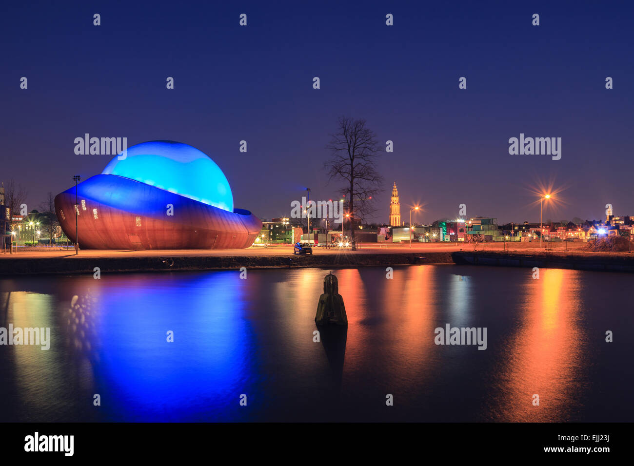 Il Infoversum: tempio della conoscenza, informazioni cupola e cinema. Groningen, Paesi Bassi. Foto Stock