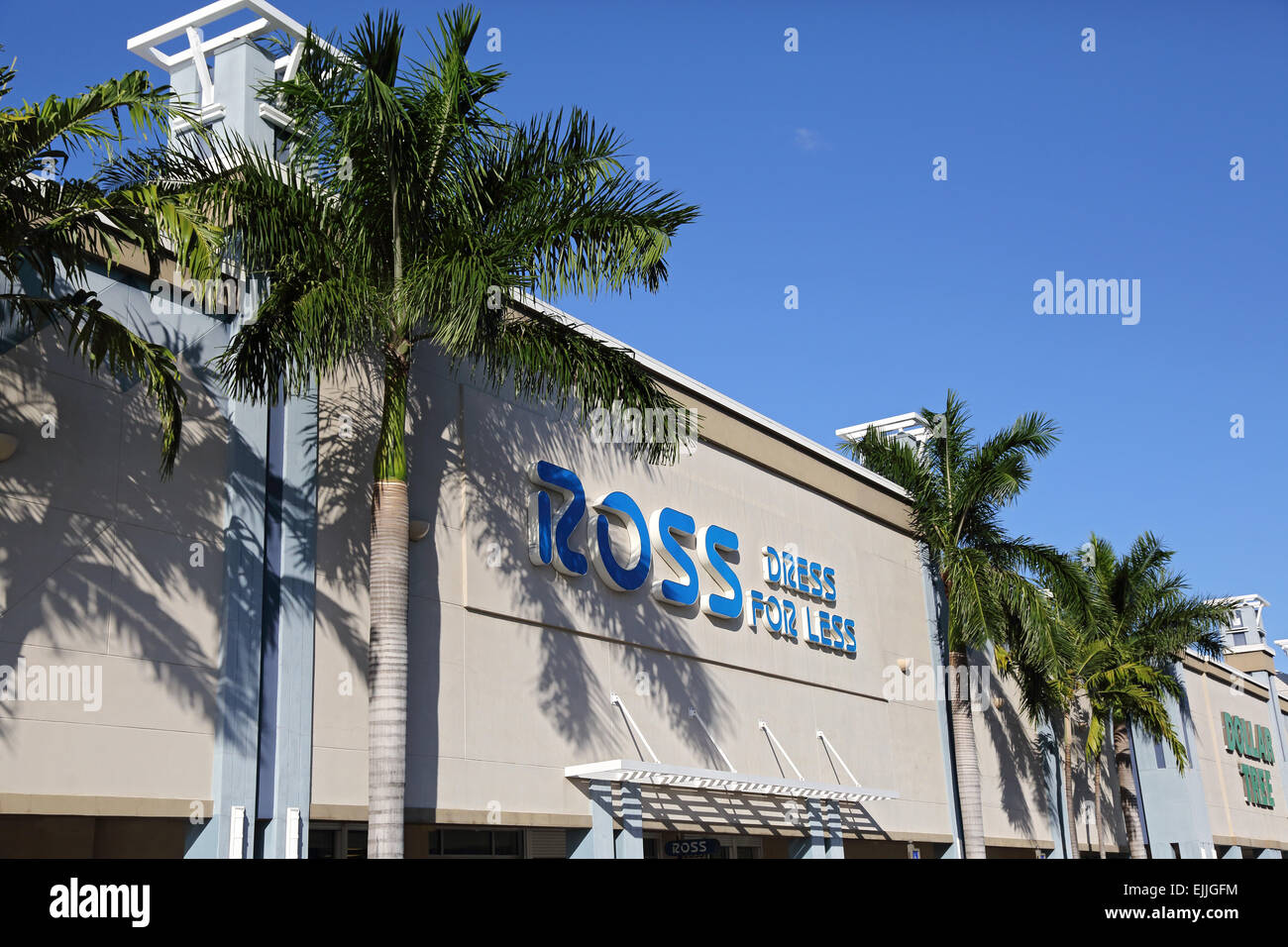 Ross abito per meno store sign & negozio di fronte a Fort Lauderdale, Florida, Stati Uniti d'America Foto Stock