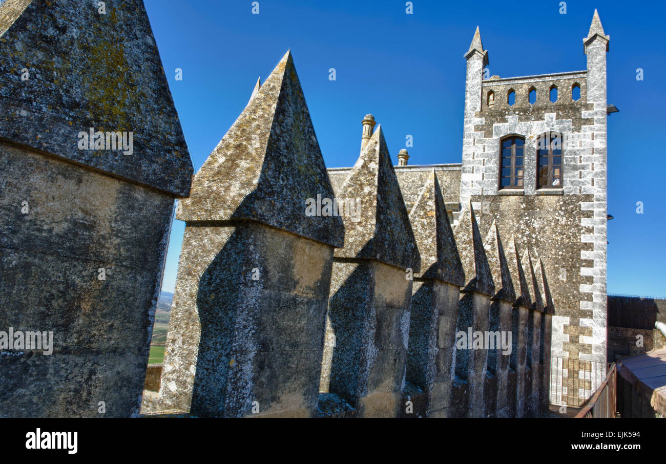 Almodovar Castello è una fortezza militare originariamente costruire dagli arabi nel 740 prese un vantaggio di un antico edificio dei primi Foto Stock