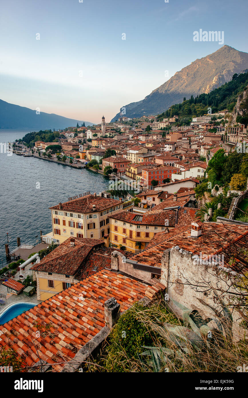 Limone sul Garda - la città sul Lago di Garda, Italia Foto Stock