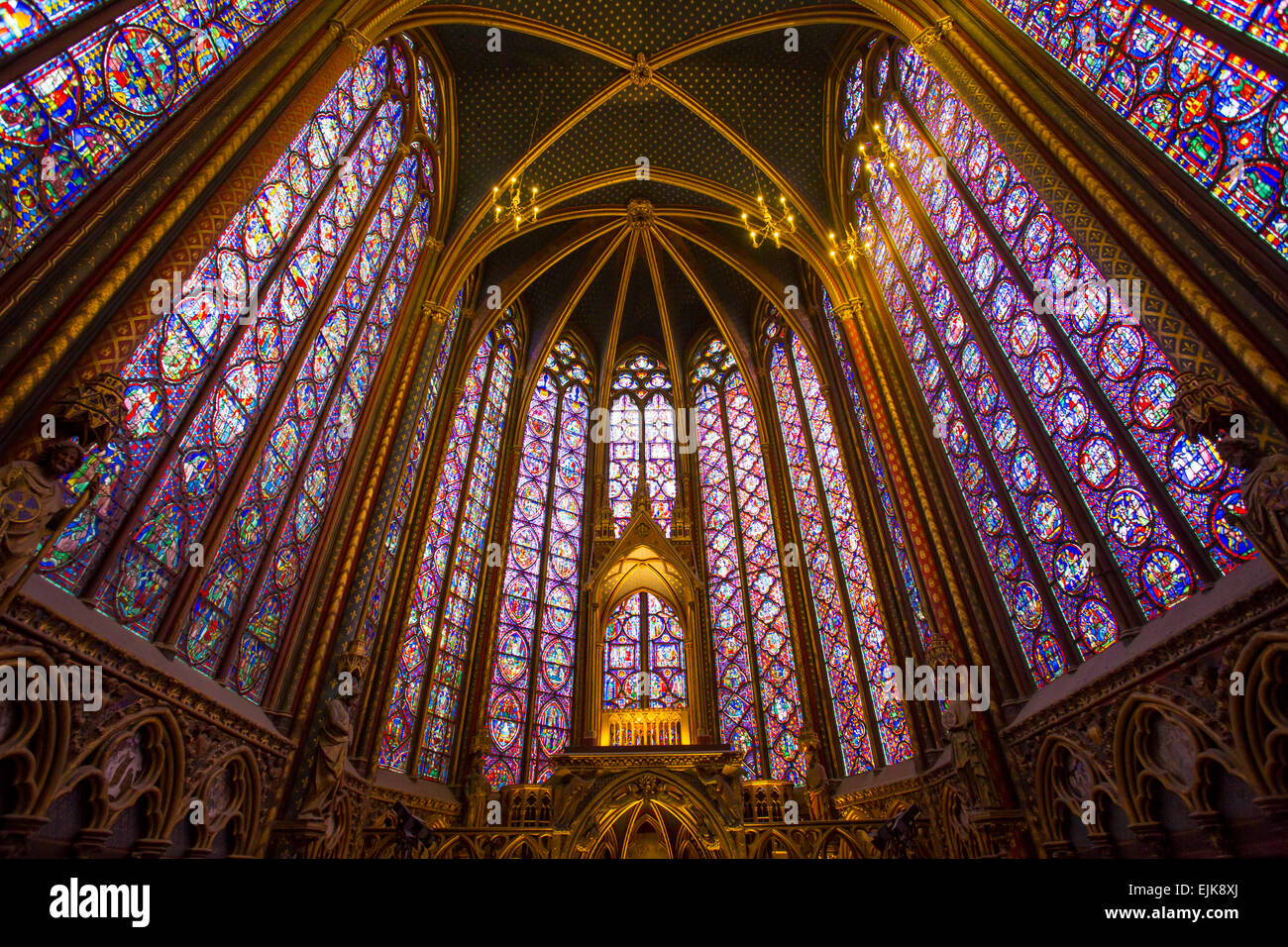 Le finestre di vetro macchiate di Sainte Chapelle, Parigi, Francia Foto Stock