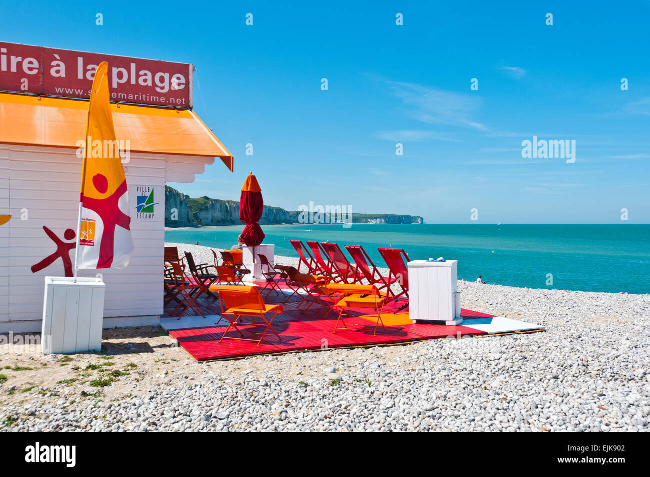 Lire-a la plage, spiaggia a Fecamp, Seine Maritime, Normandia, Francia Foto Stock