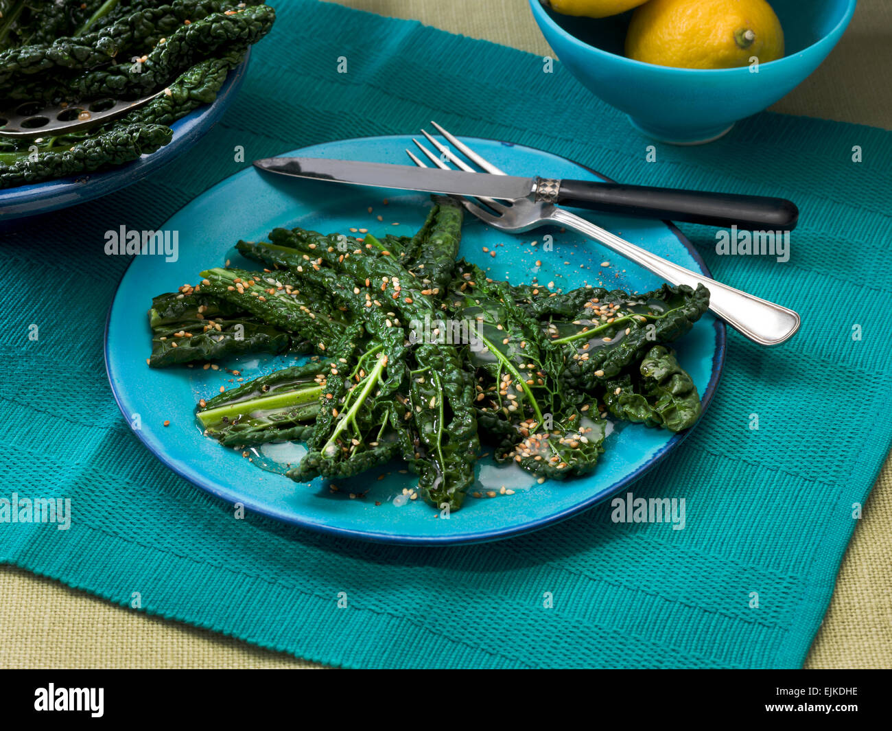 Limone kale vegetariano ordine laterale verdure fresche Foto Stock