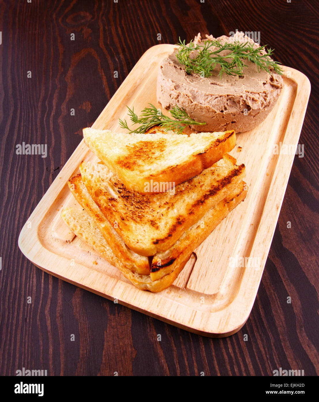 Pane tostato con paté Foto Stock