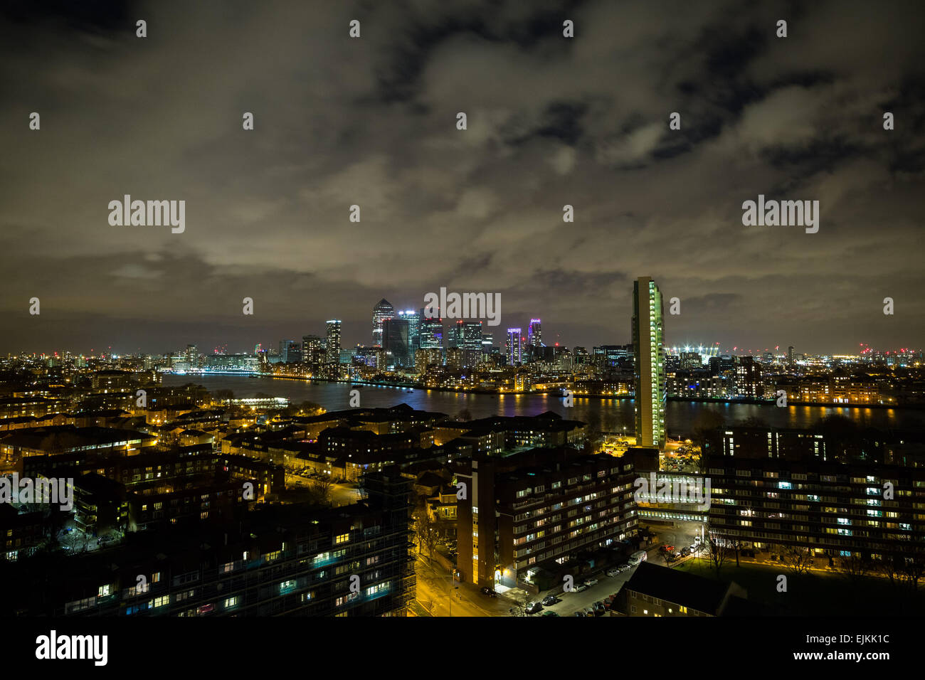 Londra, Regno Unito. 28 marzo, 2015. Ora Pre-Earth Lights Out su Londra City Credit: Guy Corbishley/Alamy Live News Foto Stock