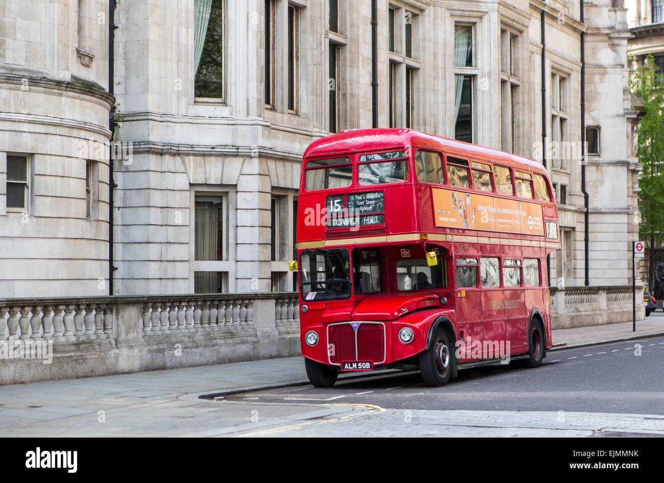 Vintage red double-decker bus, Londra Foto Stock