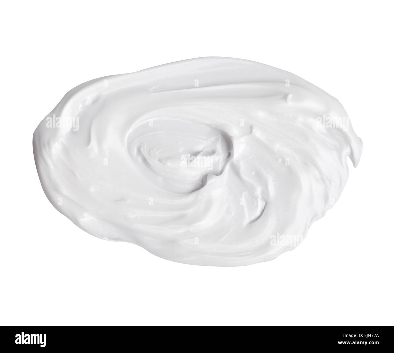 In prossimità di un tratto di un bianco crema di bellezza su sfondo bianco con tracciato di ritaglio Foto Stock