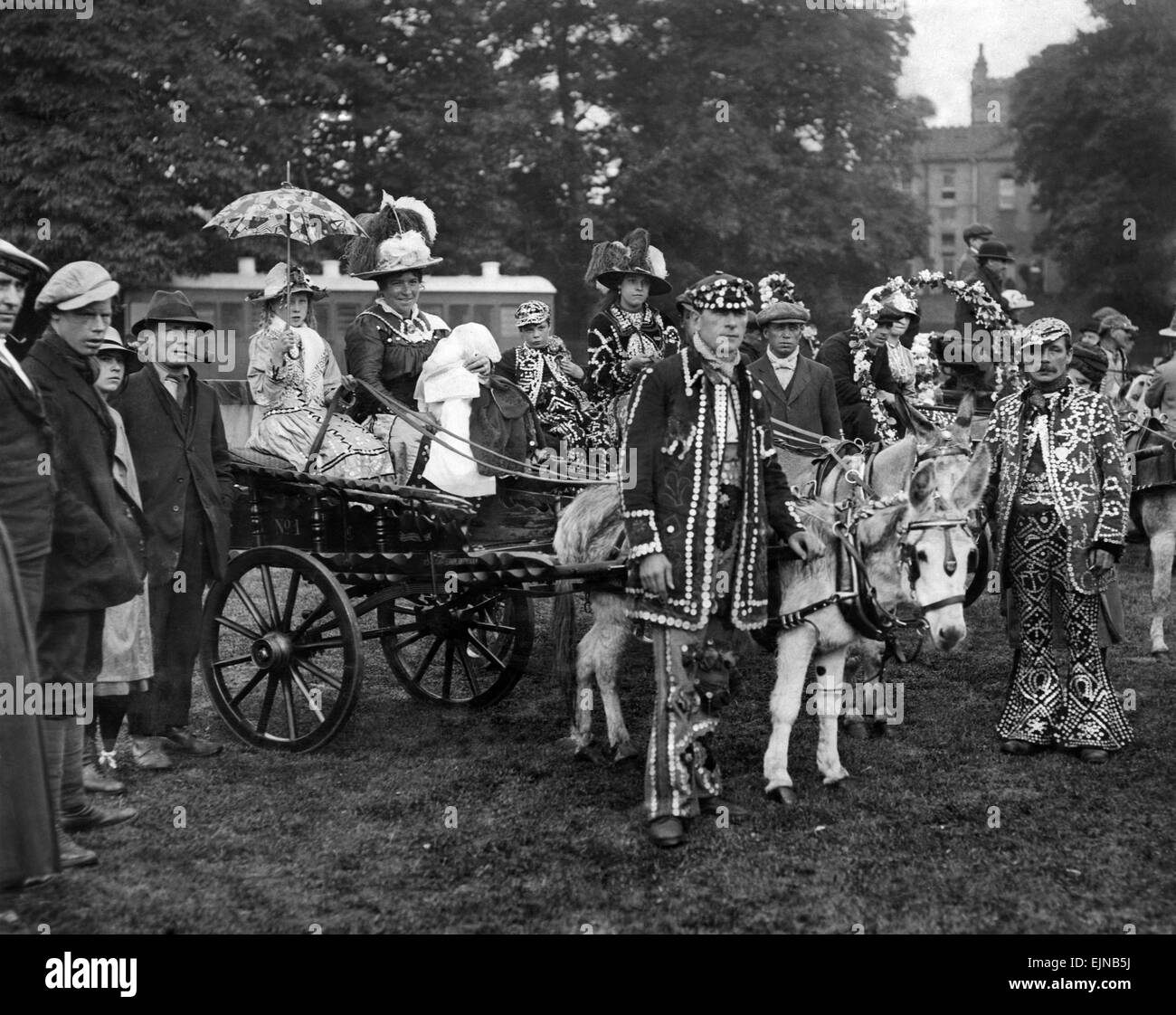 Costers visto qui alla fine dell'Asino Marathon Race alla Richmond Horse Show. 6 Luglio 1919 Foto Stock
