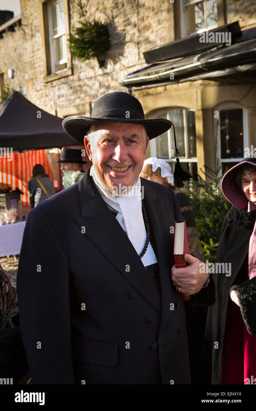 Regno Unito, Inghilterra, Yorkshire, Grassington, Dickensian Festival, 'Parson' Bill Caino in costume Foto Stock