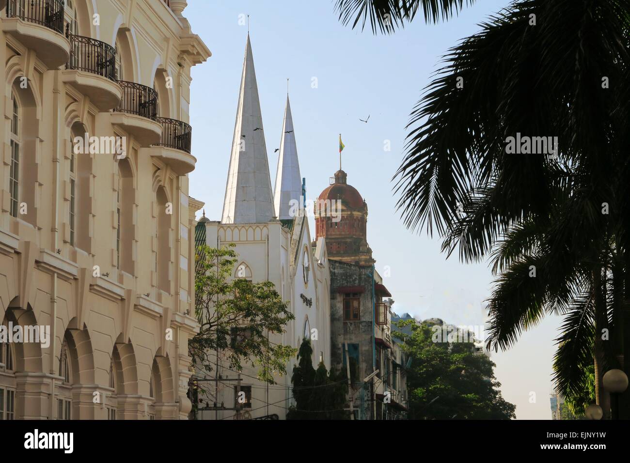 British palazzo coloniale di Yangon, Myanmar. Foto Stock